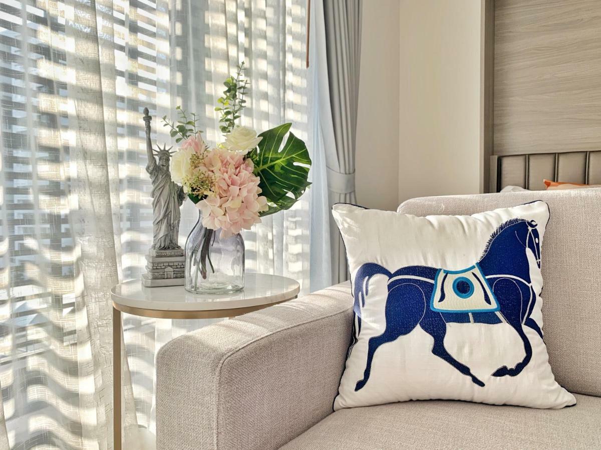 Sukhumvit Asok Modern Suite กรุงเทพมหานคร ภายนอก รูปภาพ