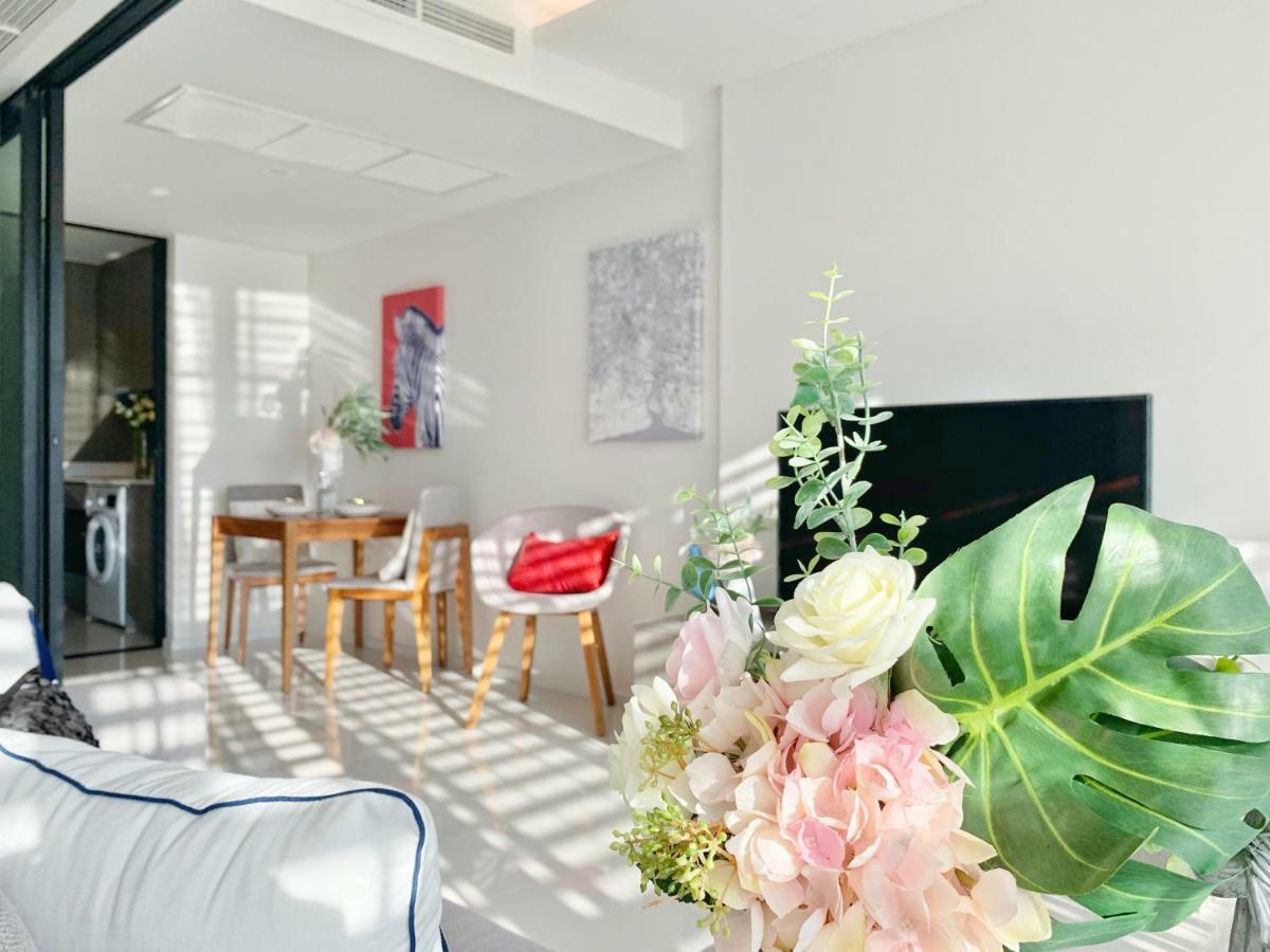 Sukhumvit Asok Modern Suite กรุงเทพมหานคร ภายนอก รูปภาพ